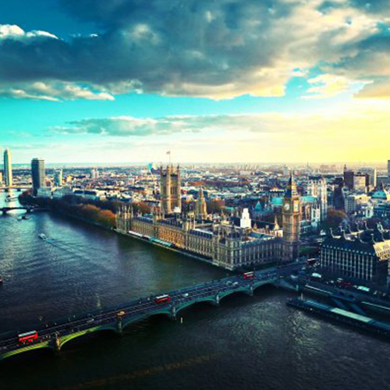 Tá longa suirbhéireachta gan fhoireann faoi bhreosla hidrigine le seoladh ar an Thames